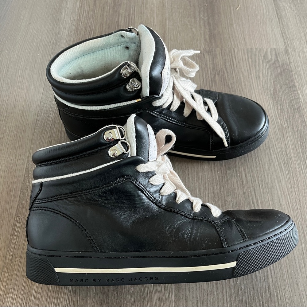 Marc by Marc Jacobs | Cute Kicks High Top Leather Sneakers | Black | Size 7/ 37